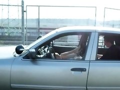 Buxom babe gets her squirting cunt vibrated in the car